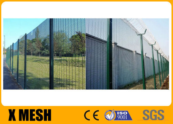 Anti alto tipo di salita 3m dell'aeroporto del metallo di norme rivestite verdi di Mesh Fencing ASTM